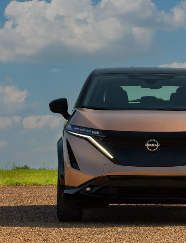 Nissan USA background